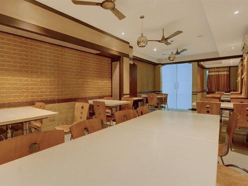 Hotel Tiruchendur Mani Iyer بالني المظهر الخارجي الصورة