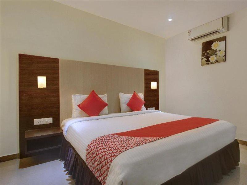 Hotel Tiruchendur Mani Iyer بالني المظهر الخارجي الصورة
