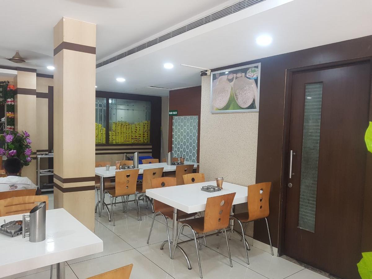 Hotel Tiruchendur Mani Iyer بالني المظهر الخارجي الصورة