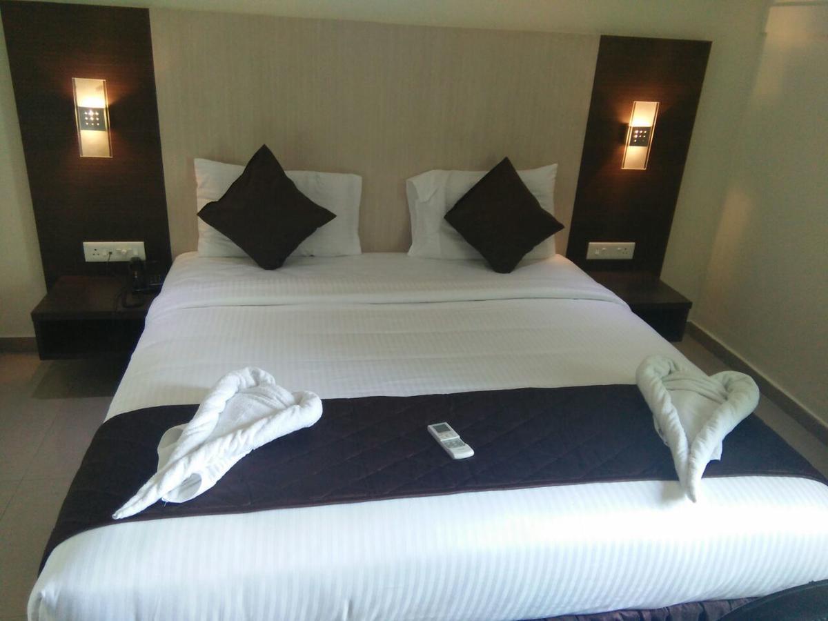 Hotel Tiruchendur Mani Iyer بالني المظهر الخارجي الصورة
