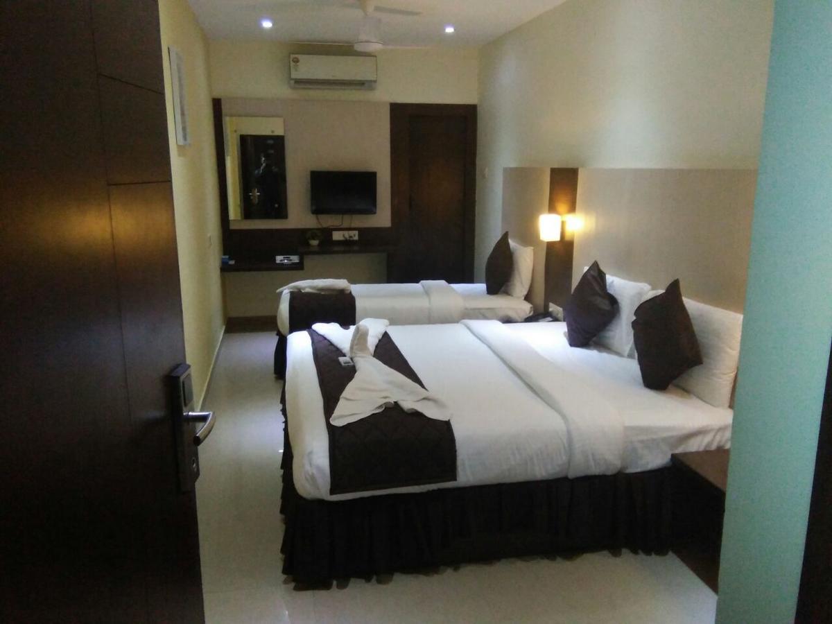 Hotel Tiruchendur Mani Iyer بالني المظهر الخارجي الصورة