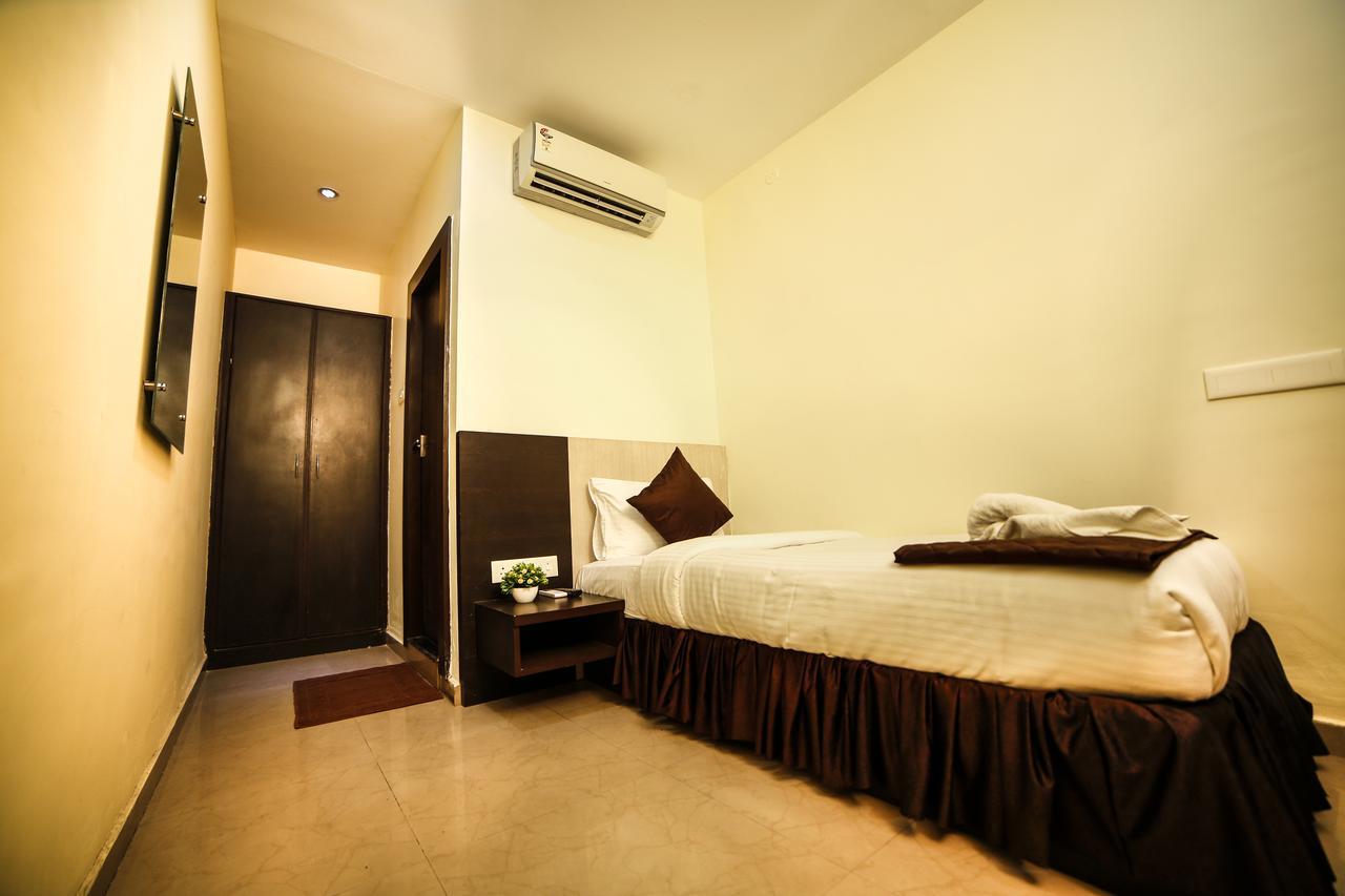 Hotel Tiruchendur Mani Iyer بالني المظهر الخارجي الصورة
