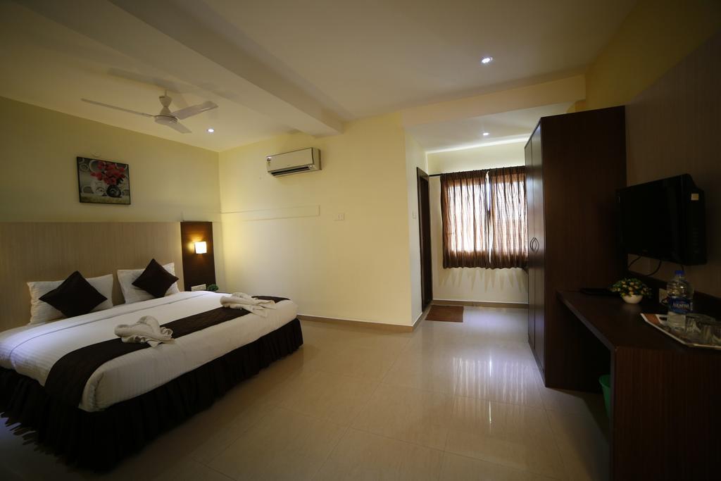 Hotel Tiruchendur Mani Iyer بالني المظهر الخارجي الصورة