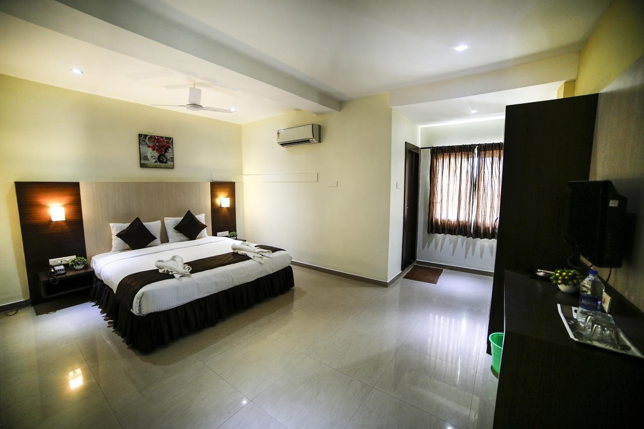 Hotel Tiruchendur Mani Iyer بالني المظهر الخارجي الصورة