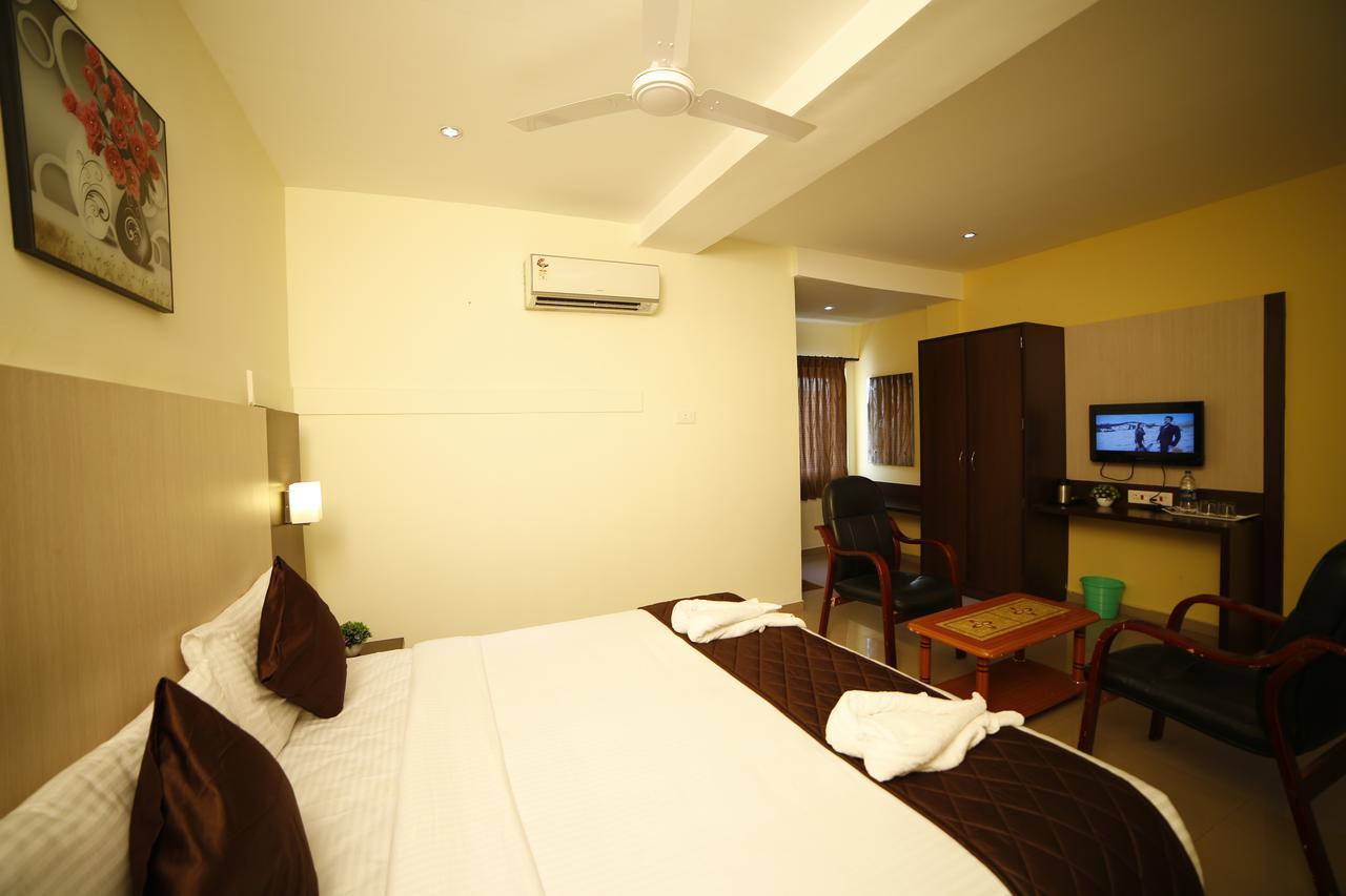 Hotel Tiruchendur Mani Iyer بالني المظهر الخارجي الصورة